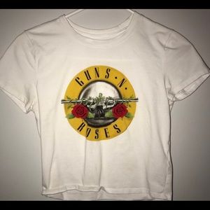 Guns & roses white crop top